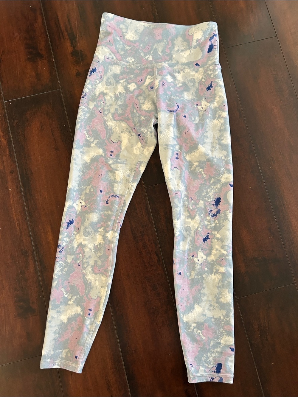 Wildfox Pastel Marble Leggings in Light Pink, Blue & Cream size small like new